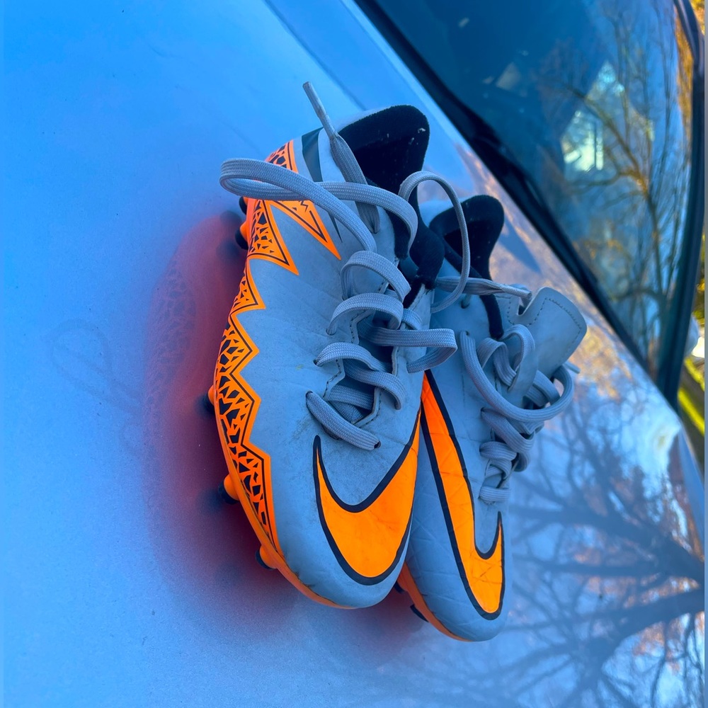 Neymar soccer shoes for kids size 1.5